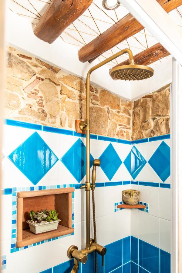 Sa Dommu De Su Maistru 'e Linna_sa Mola_ Appartement Baunei